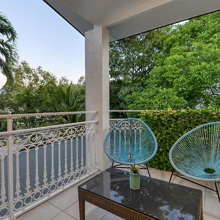 Garrick House Aparthotel Port Douglas Exteriör bild