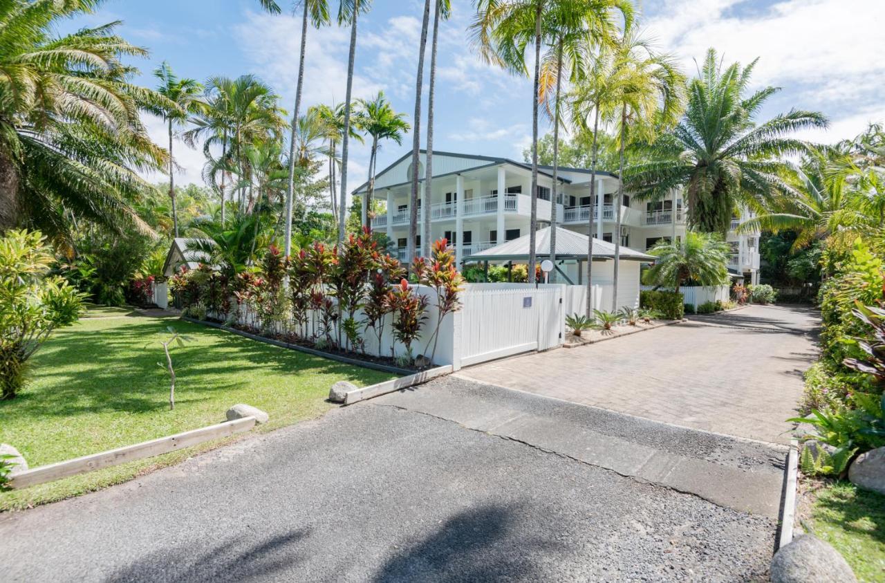 Garrick House Aparthotel Port Douglas Exteriör bild