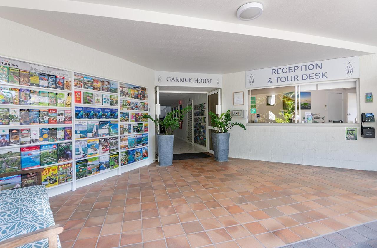 Garrick House Aparthotel Port Douglas Exteriör bild