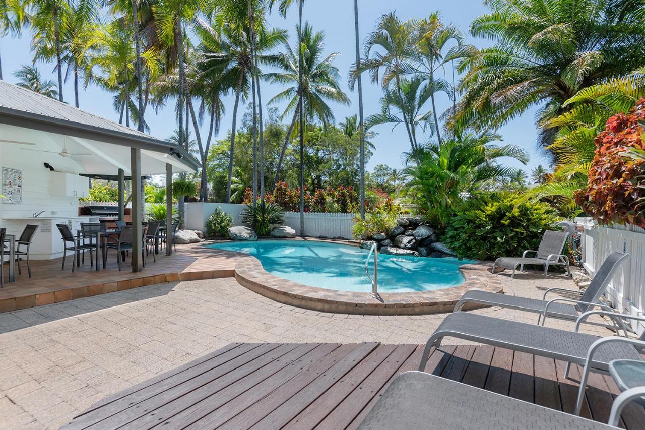 Garrick House Aparthotel Port Douglas Exteriör bild