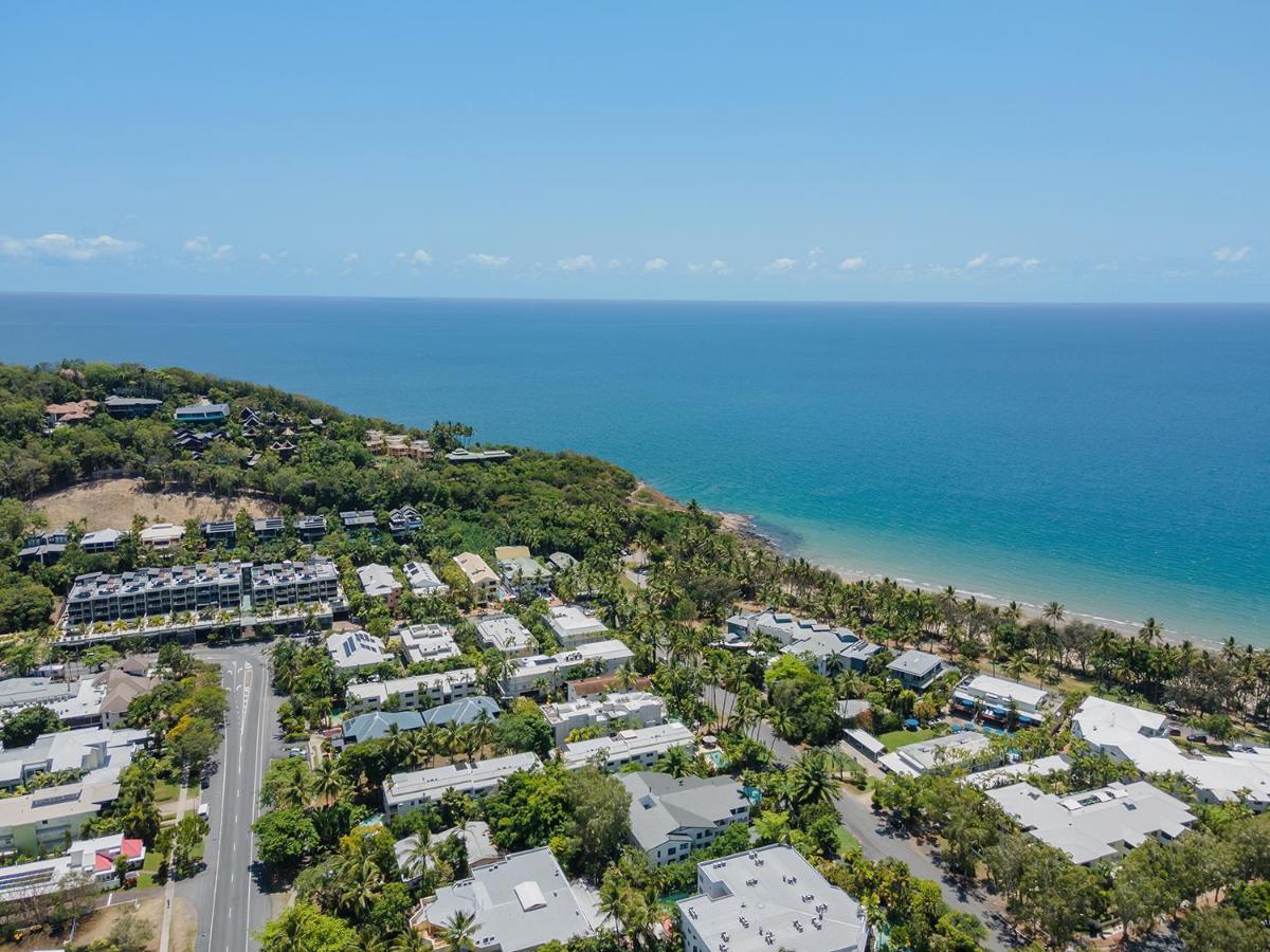 Garrick House Aparthotel Port Douglas Exteriör bild