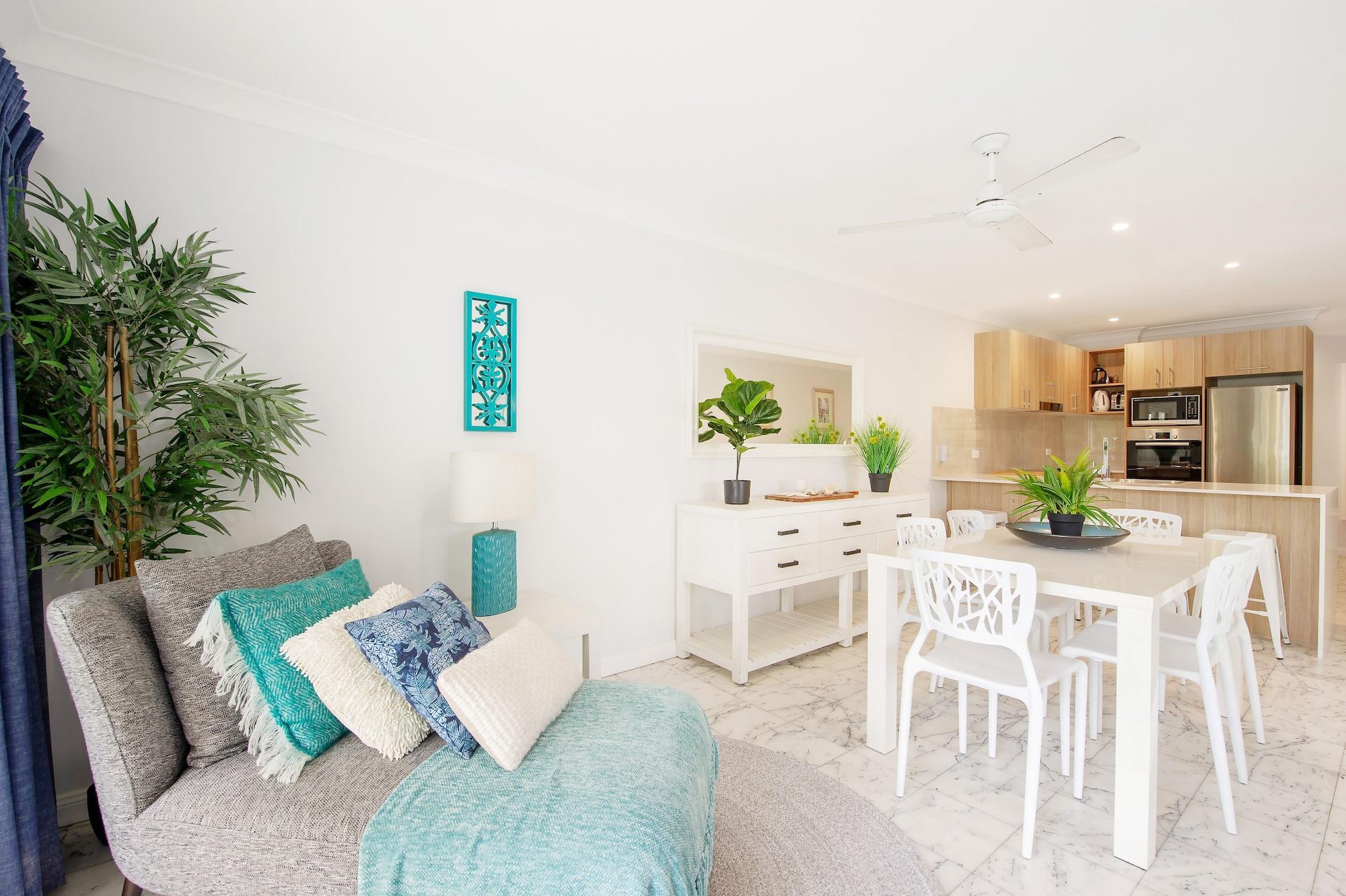 Garrick House Aparthotel Port Douglas Exteriör bild