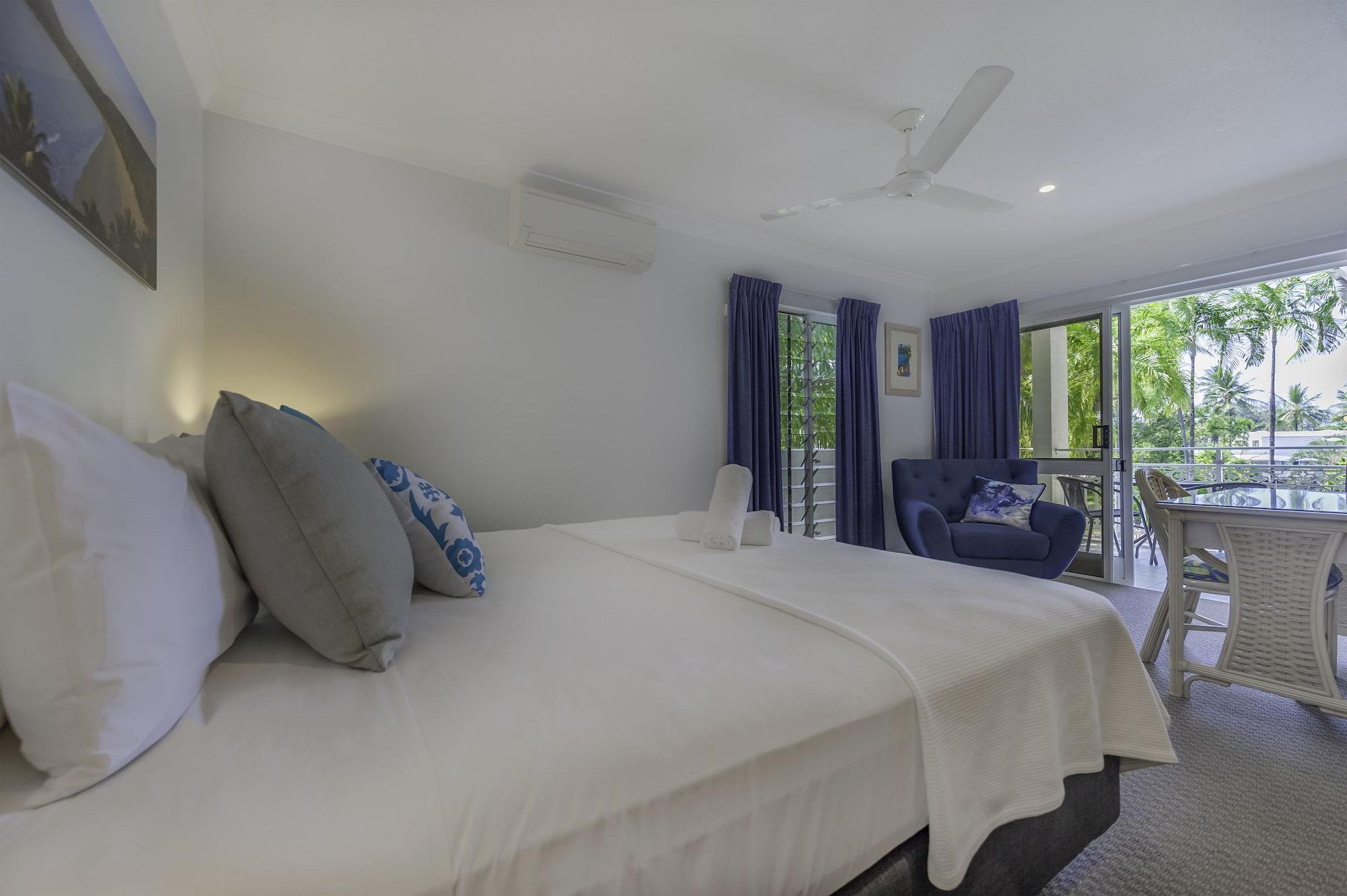 Garrick House Aparthotel Port Douglas Exteriör bild